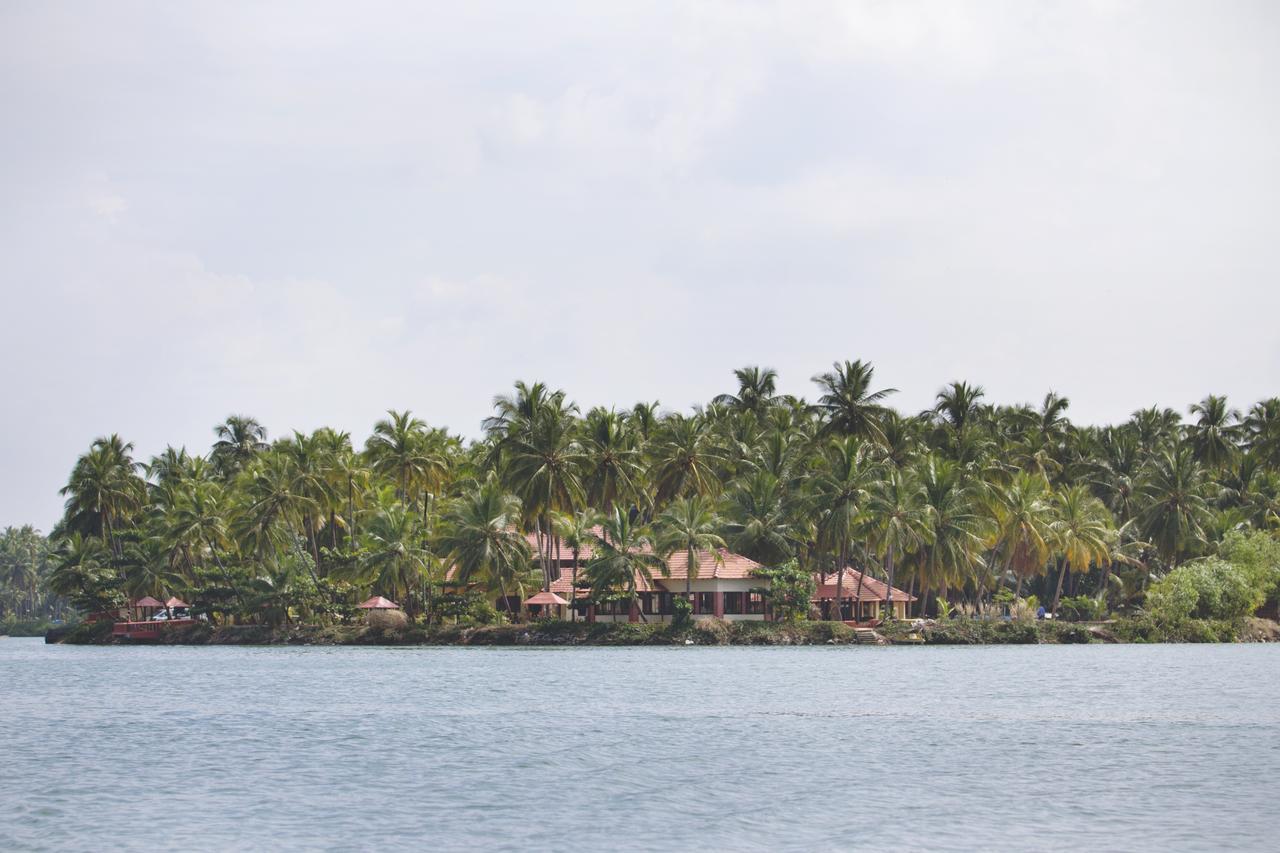 天堂河流度假村 Kalyānpur 外观 照片